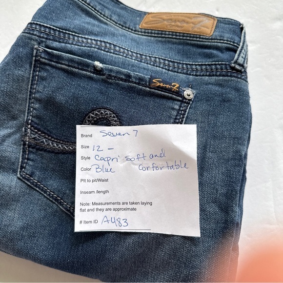Seven7 Women’s Capri‎ Girlfriend Sz 12 Medium Wash distressed - Picture 11 of 11
